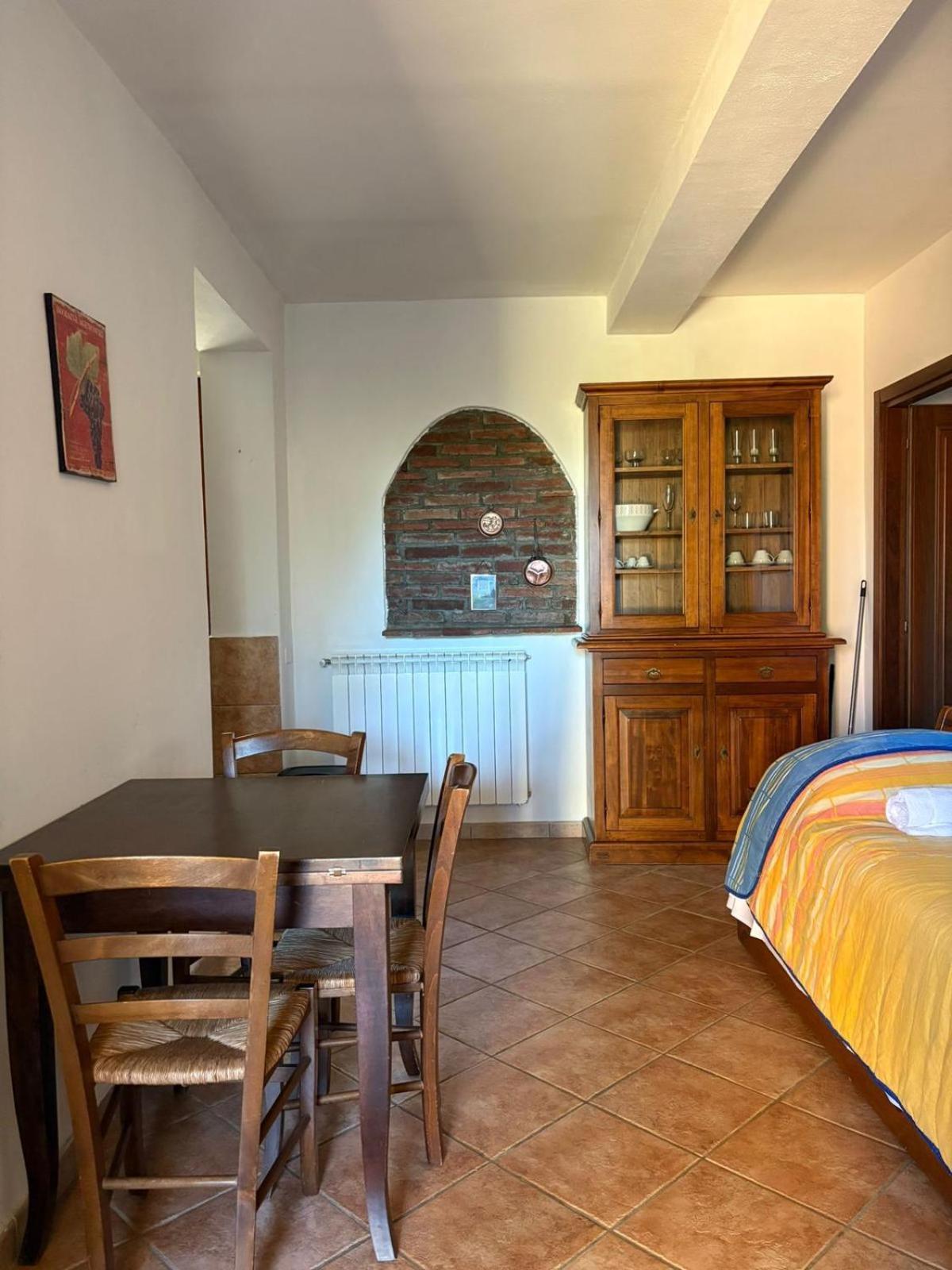 Agribike Agriturismo Poggio Rossino Гаворрано Экстерьер фото